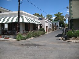 Toverberg Guest Houses