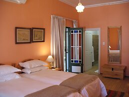 Toverberg Guest Houses