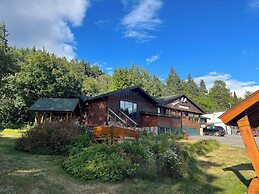 Chalet Inn
