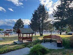 Chalet Inn