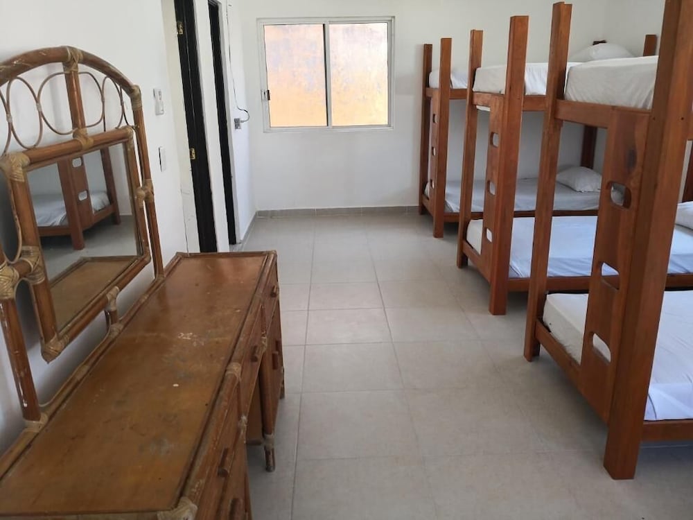 Hostel Punta Sam