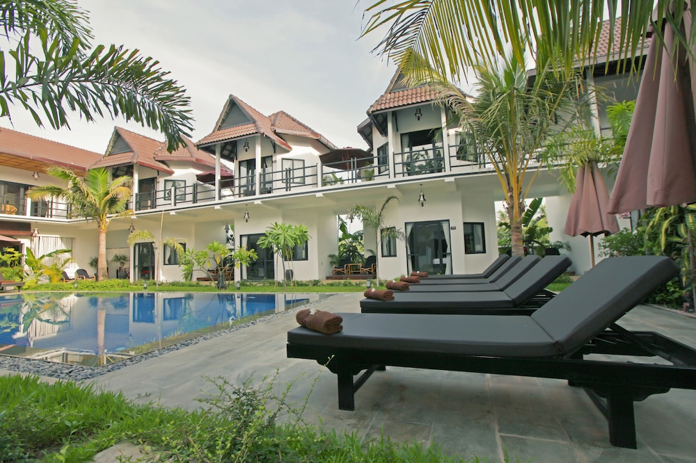SR Sofia Villa Hotel