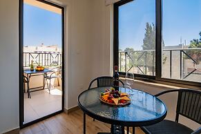 Canary Hotel