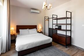 Canary Hotel