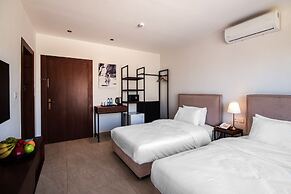 Canary Hotel