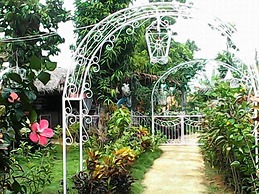 Relaxing Garden Resort