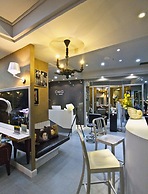 Nade Hotel