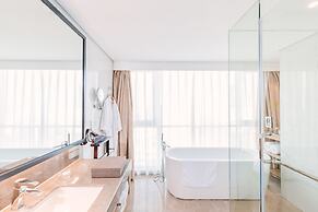 Nade Hotel