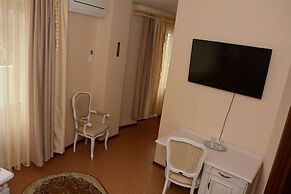 Voyage Hotel