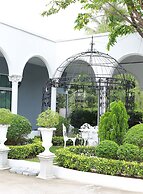 Westgate Residence Hotel