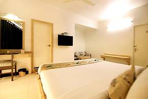 Hotel Ashish Palace
