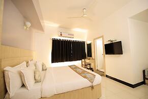 Hotel Ashish Palace