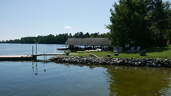 Grey Wolf Lodge