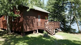 Grey Wolf Lodge
