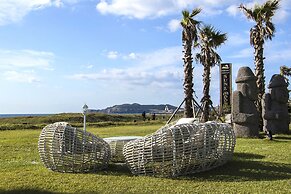 Sun & Moon Resort