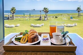 Sun & Moon Resort