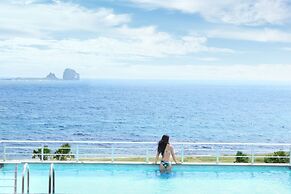 Sun & Moon Resort