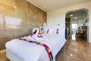 Sun & Moon Resort