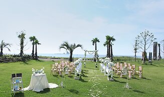 Sun & Moon Resort