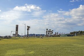 Sun & Moon Resort