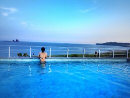 Sun & Moon Resort