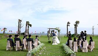 Sun & Moon Resort