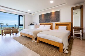 Sun & Moon Resort