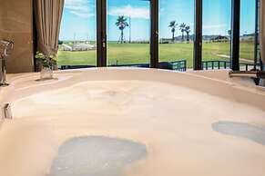 Sun & Moon Resort