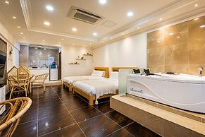 Sun & Moon Resort