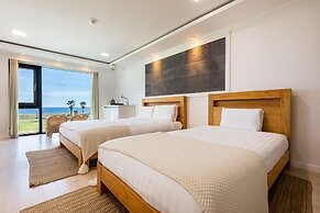 Sun & Moon Resort