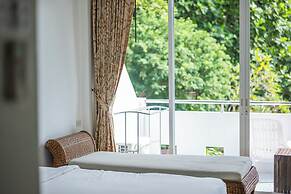 Mam Kai Bae Beach Resort