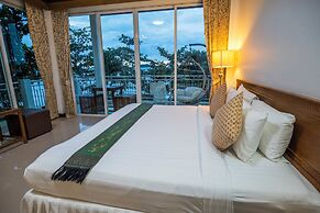 Mam Kai Bae Beach Resort
