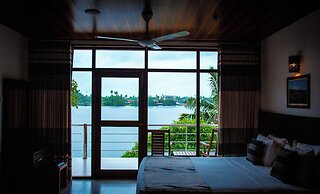 Riverside Inn Fuji