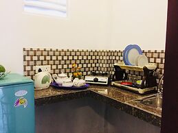 Damith Tourist Inn