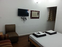 Hotel Akash Ganga