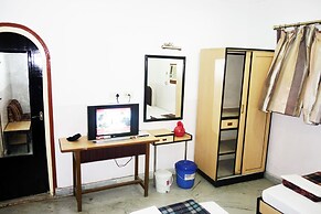 Hotel Akash Ganga