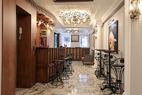 Arach Hotel Harbiye