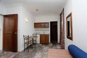 Blue Lagoon Otel