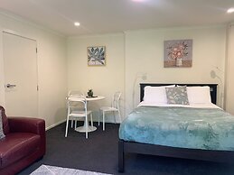 March Apartments