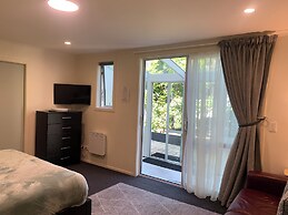 March Apartments