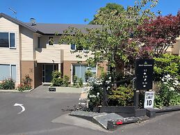 March Apartments