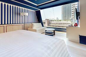 The Cruise Hotel