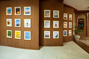 The Cruise Hotel