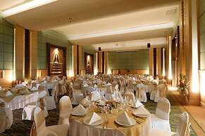 The Cruise Hotel
