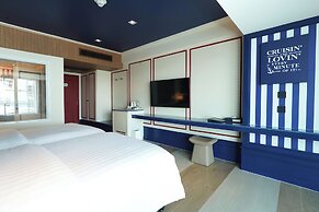 The Cruise Hotel