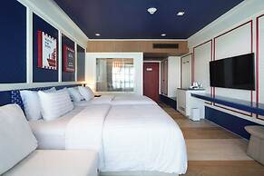 The Cruise Hotel