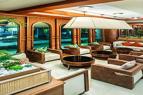 The Cruise Hotel