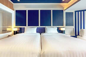 The Cruise Hotel