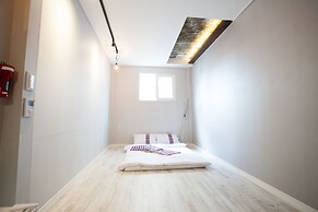 Daemyung Guesthouse