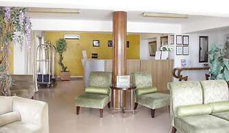 Hotel Ritz Sumbe